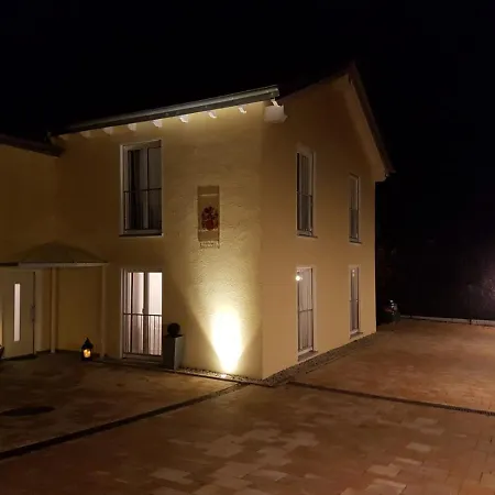 Gaestehaus Staudenschloss Отель